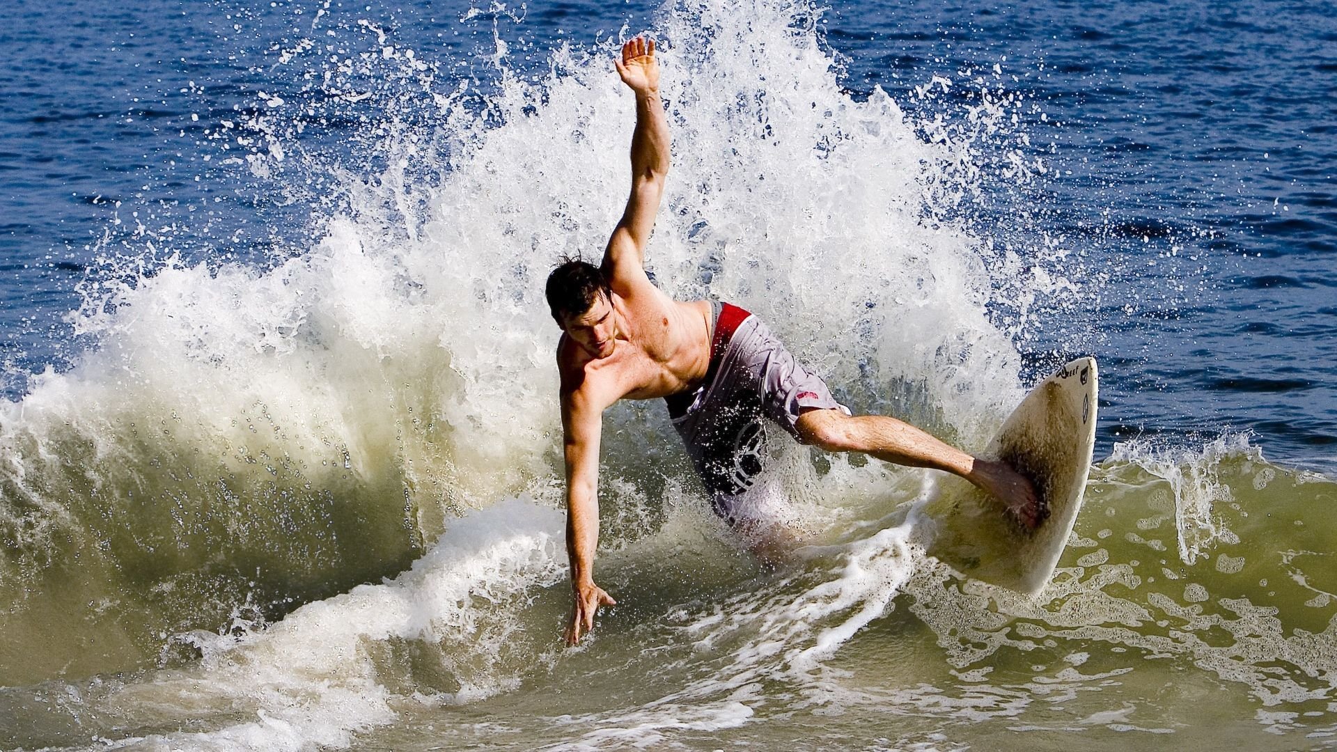 Gen.G选手体能训练成果显著，体能训练师官网